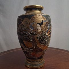 Vase faïence de Satsuma - vue rapprochée face 1